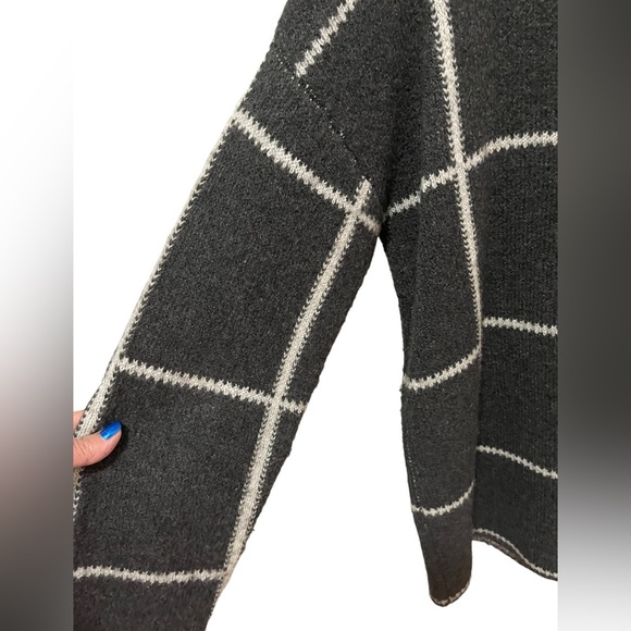 Artisan NY - sweater - Grey / cream - size L - GUC - Picture 4 of 6